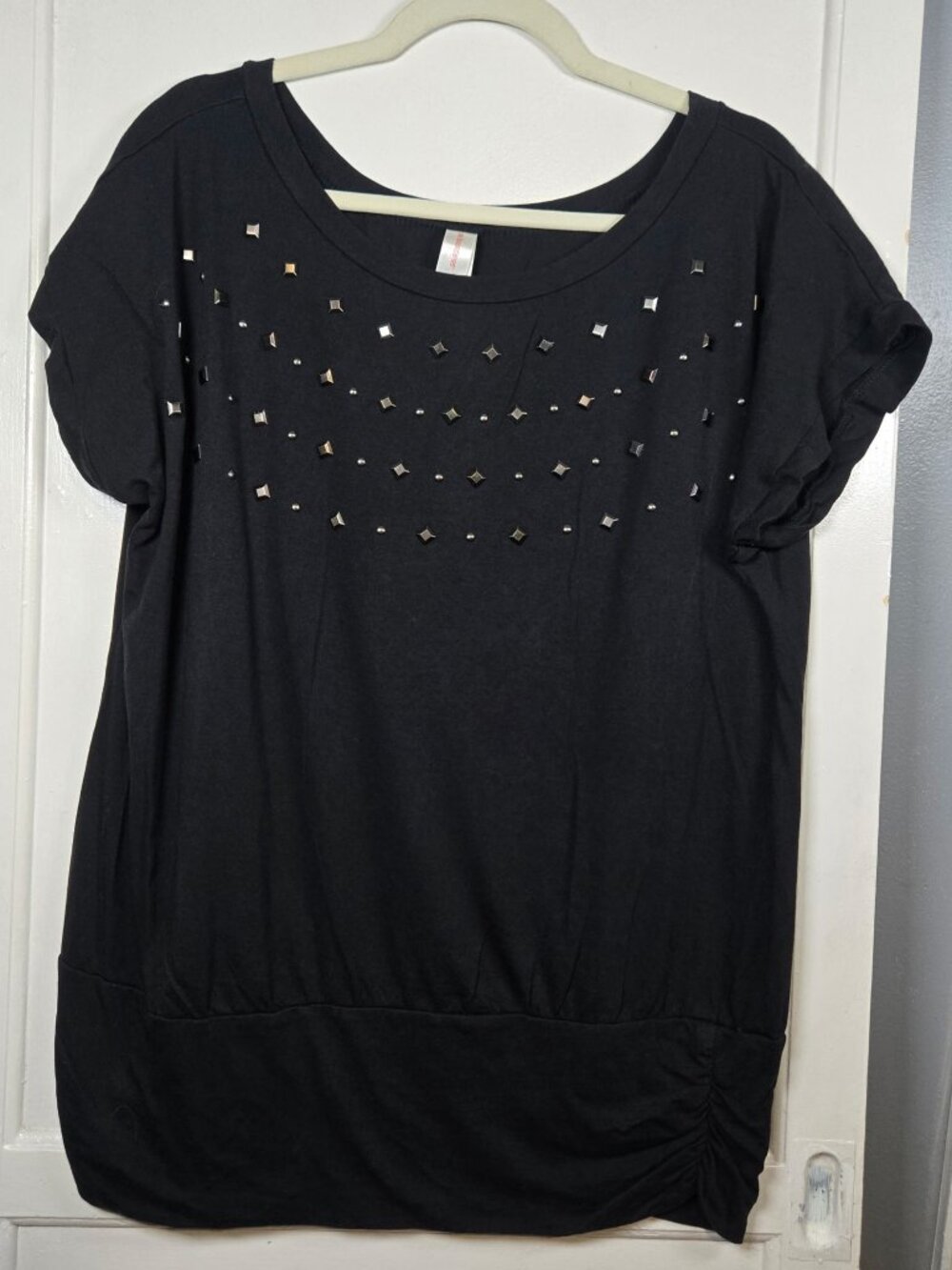 No Boundaries Juniors XL 15/17 Black Studded Ruched Hem Tunic Top Shirt